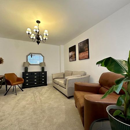 Clover Lodge Portsmouth Luxury Home With Off Road Free Parking Buitenkant foto