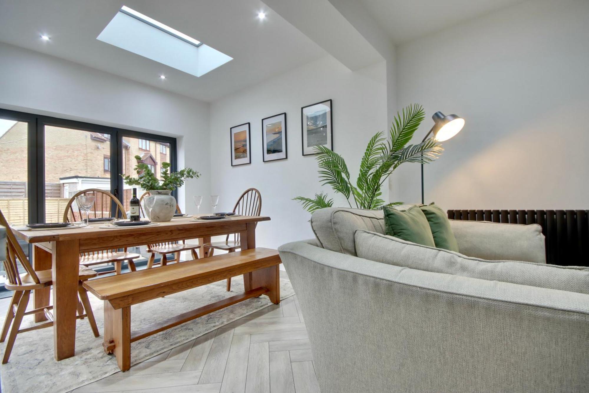 Clover Lodge Portsmouth Luxury Home With Off Road Free Parking Buitenkant foto